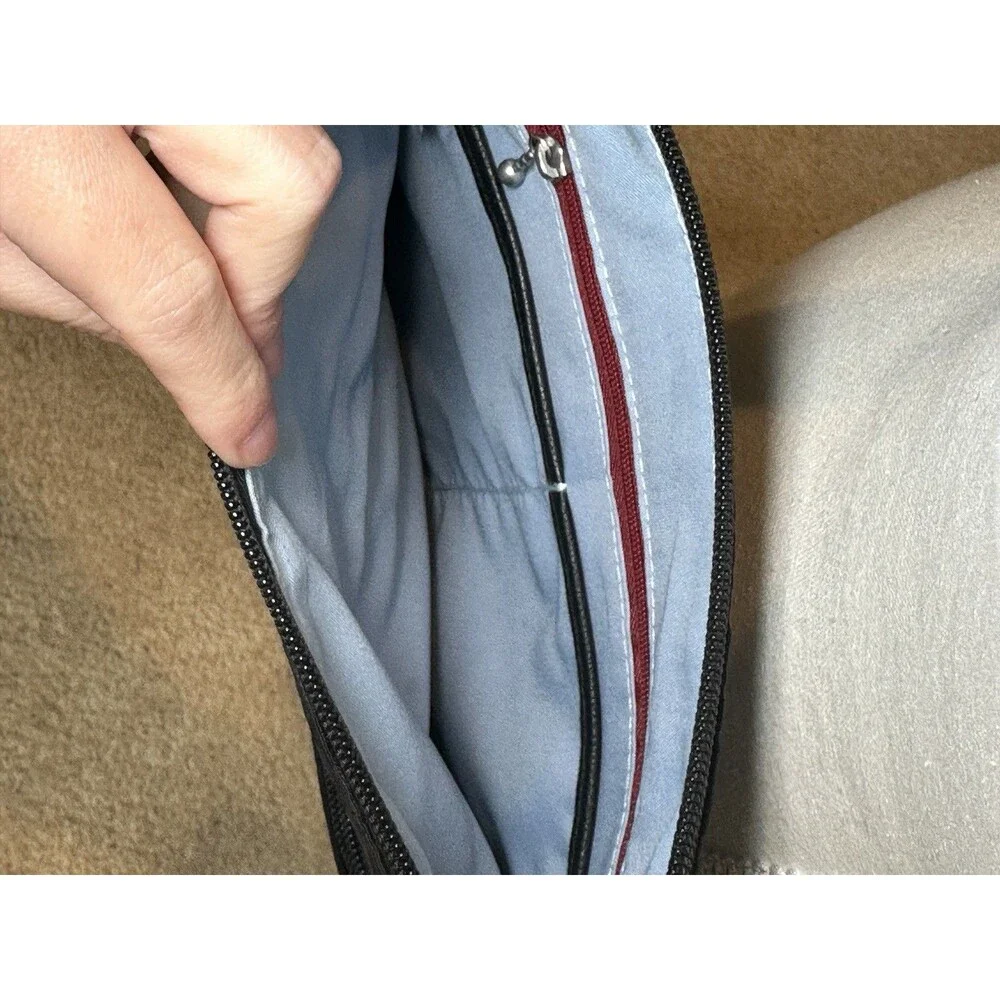 Baggallini Crossbody Bag Black Leopard Cheetah Pink Trim Nylon Travel Bag RFID - Picture 3 of 9